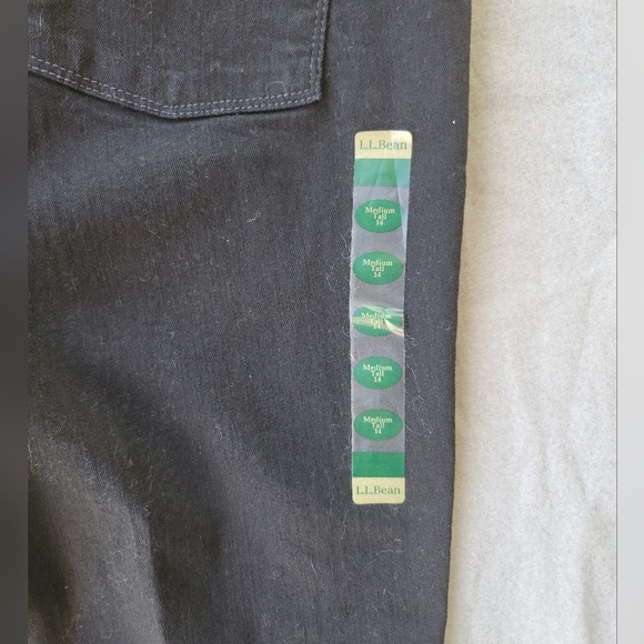 LL Bean Women's True Shape Jeans, Straight-Leg, NWT, Medium, 14 Tall - Picture 4 of 6